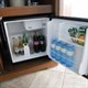 Minibar là gì? Tại sao đồ trong tủ lạnh minibar khách sạn thường đắt?
