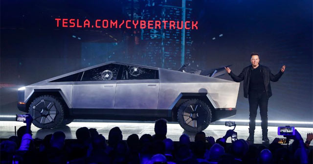 Cybertruck - chiếc xe bán tải chạy điện với thiết kế kỳ dị mới của Tesla