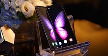 Galaxy Fold giá 50 triệu đồng cháy hàng chỉ sau 6 giờ ra mắt tại Việt Nam