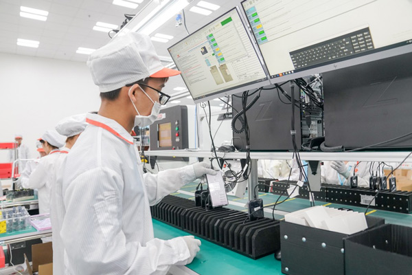 Điện thoại Vsmart sẽ được nạp hệ điều hành VOS