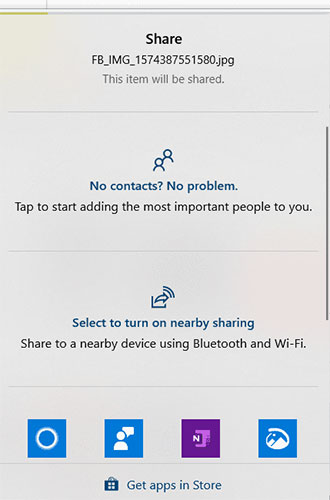 Bạn sẽ thấy “Sharing to [tên PC]” trong khi PC của bạn đang chờ PC khác chấp nhận yêu cầu chia sẻ.