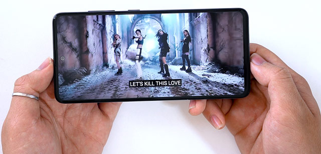 Galaxy A51 được trang bị màn hình Super AMOLED 6,5"