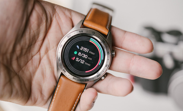 Magic Watch chạy hệ điều hành LiteOS của Huawei