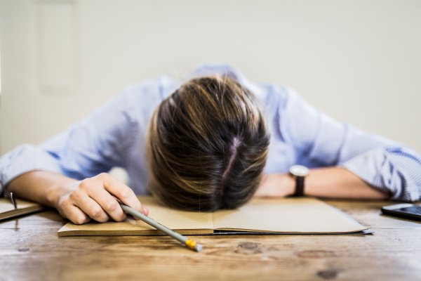 Stress cũng khiến họng có đờm