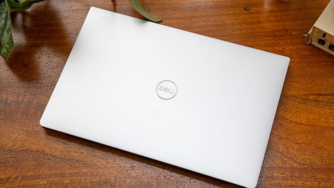 Phần mềm và bảo hành Dell XPS 13