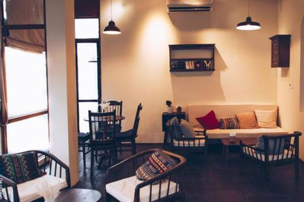 Lau Cafe 1