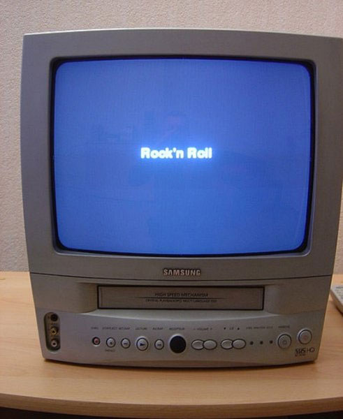 Hồi xưa cái gì chiếu trên TV cũng xem không bỏ sót