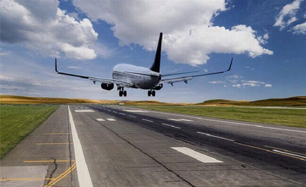 Máy bay cất cánh 