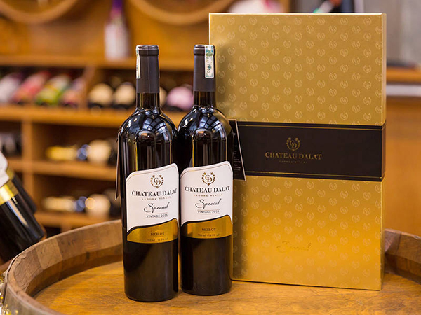 Rượu vang cao cấp