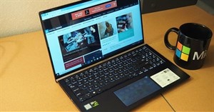 Đánh giá laptop Asus Zenbook 15: Nhỏ gọn, bàn phím thoải mái