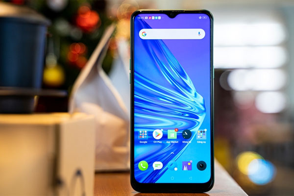 Realme 5i có màn hình giọt nước