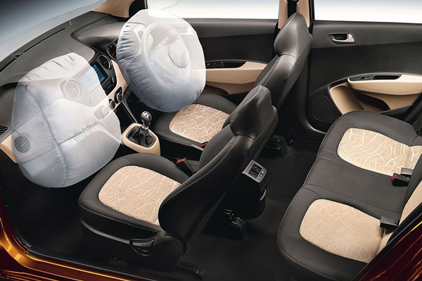 Bên trong Hyundai Grand i10