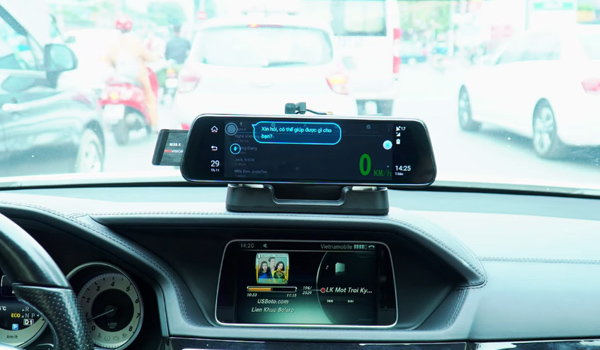 Camera Webvision hỗ trợ điều khiển bằng giọng nói