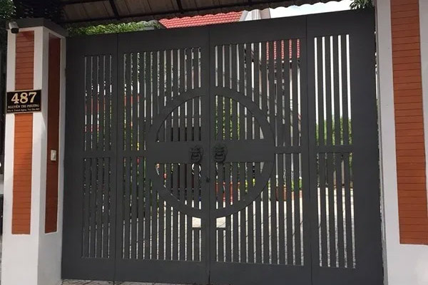 Mẫu cổng sắt đẹp 24