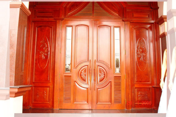 Mẫu cửa gỗ 4 cánh đẹp 8