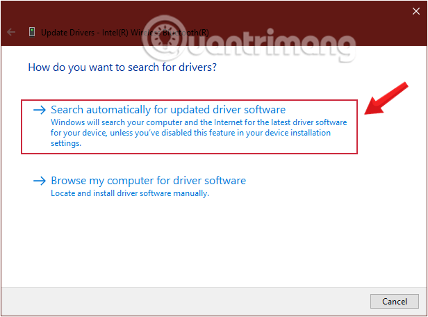 Yêu cầu Windows tìm driver bằng nhữngh click tậu Search automatically for updated driver software