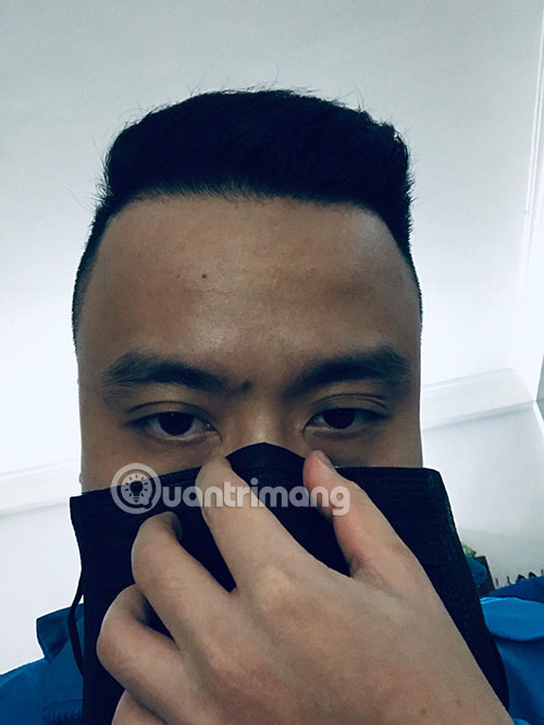 đeo khẩu trang không mờ kính