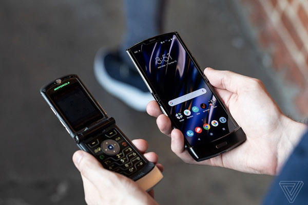 Motorola RAZR 2019 1