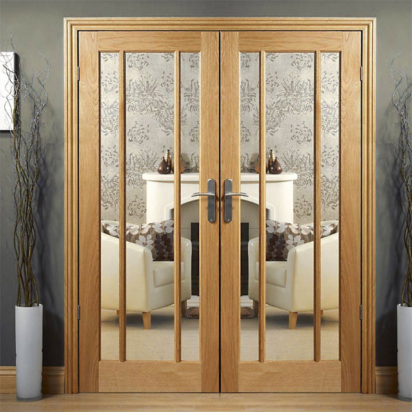 Mẫu cửa kính khung gỗ đẹp 15