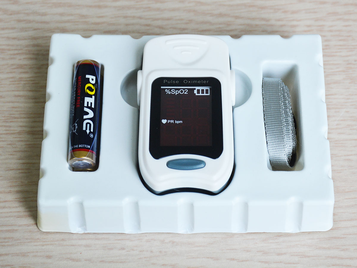 Máy đo nhịp tim và SpO2 iMediCare iOM A3