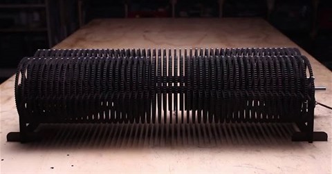 Cỗ máy này cần số lượt quay để hoàn thành một vòng nhiều hơn cả số nguyên tử trong vũ trụ