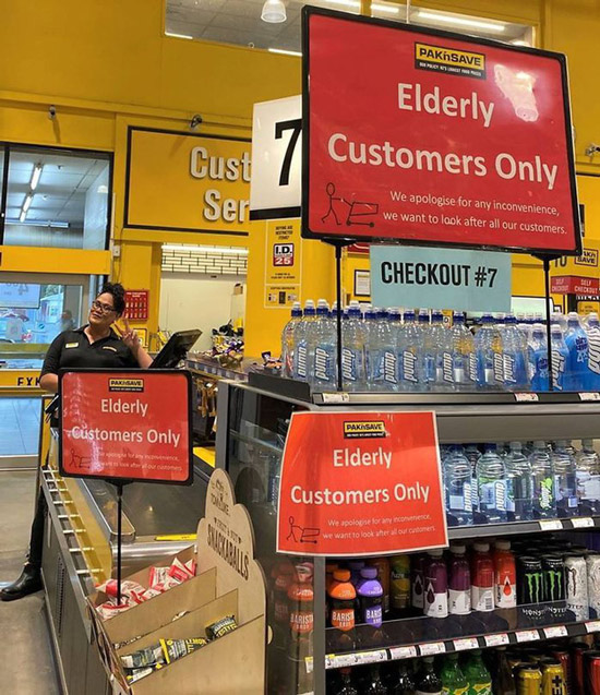 Ở New Zealand, có gian hàng chỉ dành cho người già tại siêu thị