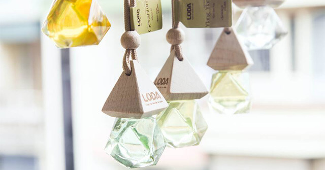 Mua tinh dầu treo xe ô tô ở đâu Hà Nội & TP.HCM?