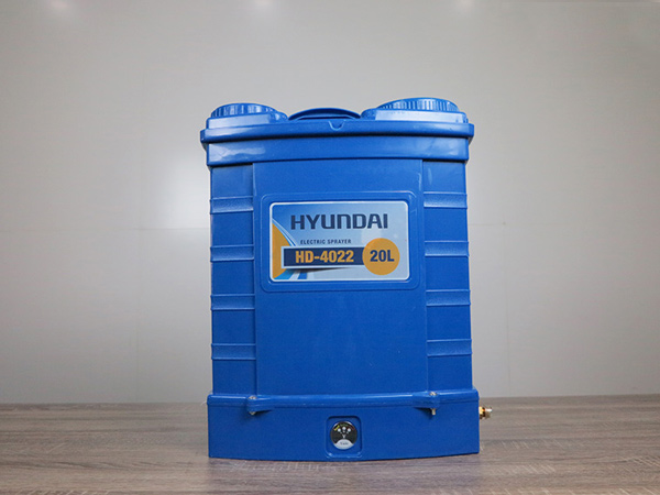 Bình xịt điện Hyundai HD-4022 với dung tích thùng chứa 20 lít