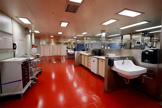 Tiện nghi bên trong USNS Comfort