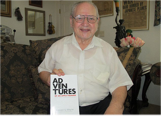 Wayne đã xuất bản một cuốn hồi ký có tựa đề Adventures of a Apple Founder