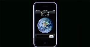 Khám phá bí ẩn đằng sau bức hình nền Trái đất trên chiếc iPhone đầu tiên cách đây 13 năm