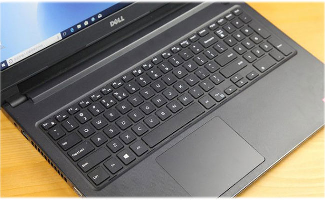 Bàn phím và bàn di chuột của Dell Vostro 3578 mang lại cảm giác thoải mái