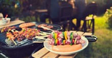 Tổ chức tiệc đứng buffet, nướng BBQ ngoài trời đừng quên những thứ sau