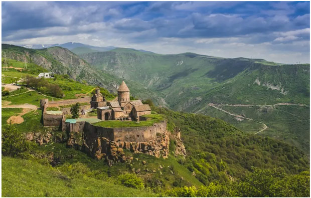 Tu viện Tatev