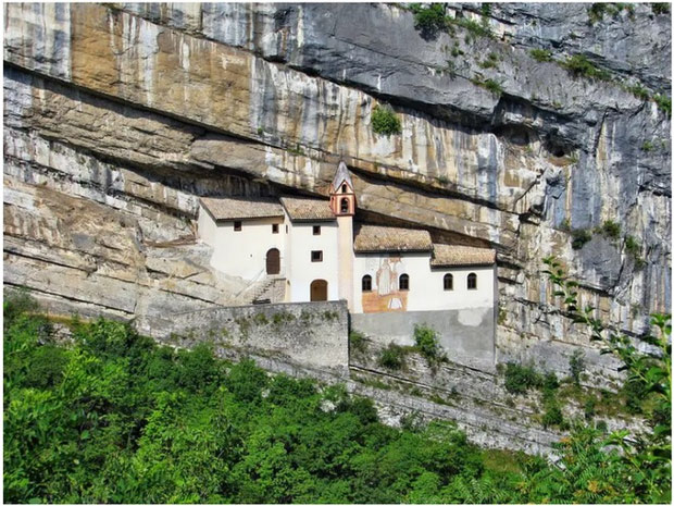 Tu viện Eremo di San Colombano