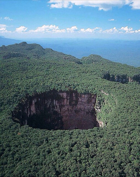 Hang động Cerro Sarisariñama