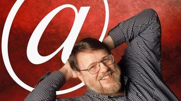 Ray Tomlinson là người đầu tiên gửi đi email