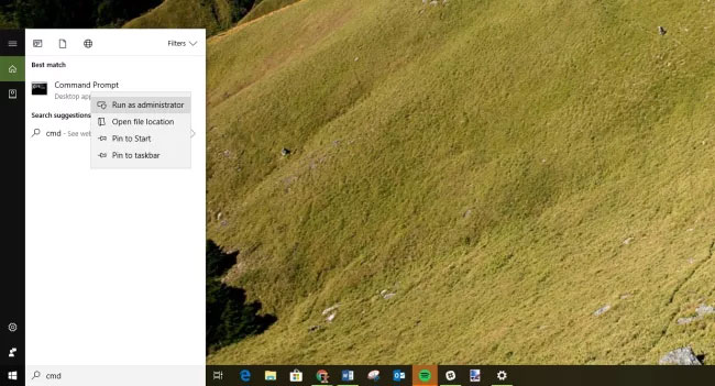 Mở Command Prompt với quyền admin