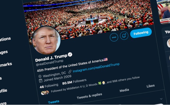 Twitter đã 2 lần gỡ bỏ video của ông Trump vì vi phạm bản quyền