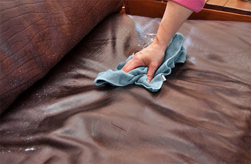 Giặt ghế sofa bằng các mẹo dân gian đơn giản