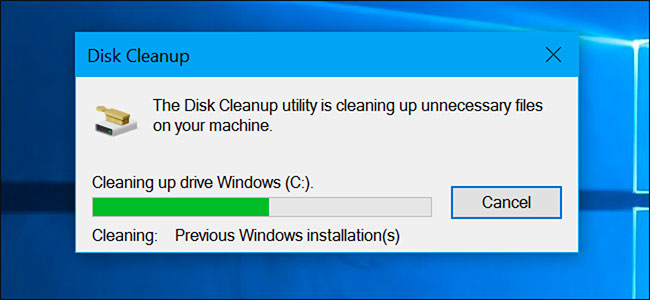 Disk Cleanup cho phép bạn giải phóng không gian ổ đĩa