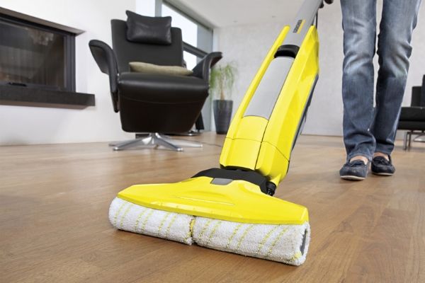 Dù có giá thành cao hơn so với cây lau nhà bình thường nhưng máy lau nhà hơi nước có rất nhiều tiện ích 