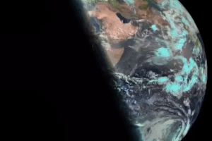 Sự kiện nhật thực được ghi lại từ ngoài không gian