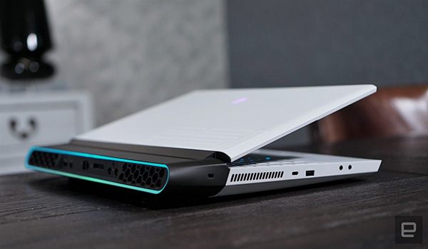 Alienware Area-51m