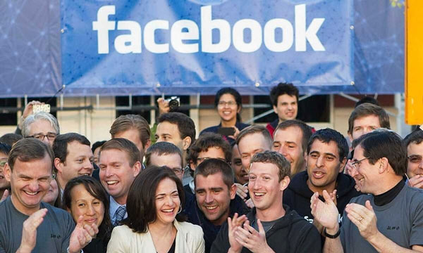 Facebook IPO vào 2012. Ảnh: AP.