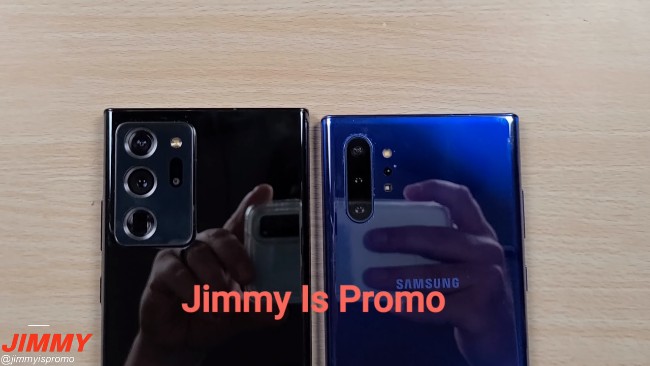 Galaxy Note 20 Ultra đặt cạnh Galaxy Note 10+