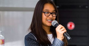 Samaira Mehta: CEO 12 tuổi tạo game dạy lập trình và AI miễn phí cho mọi trẻ em