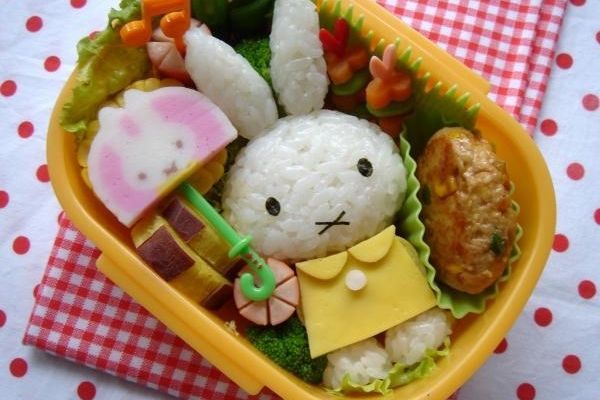 Mẫu cơm Bento dễ thương