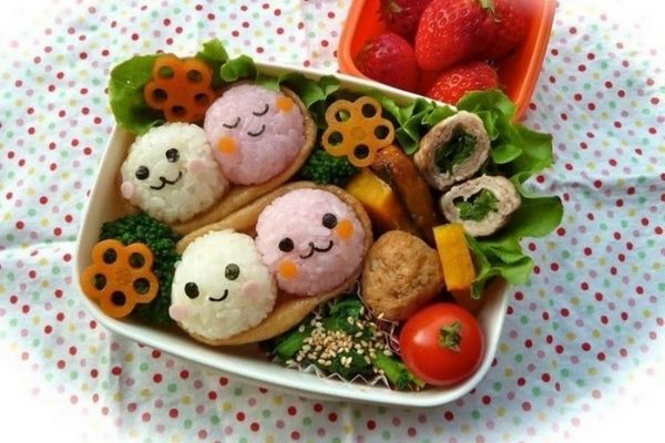 Hộp đựng cơm Bento dễ thương mẹ nên làm cho bé