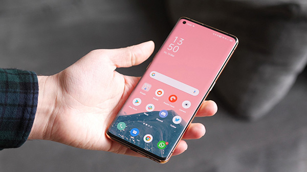 Màn hình cong của Find X2 Pro